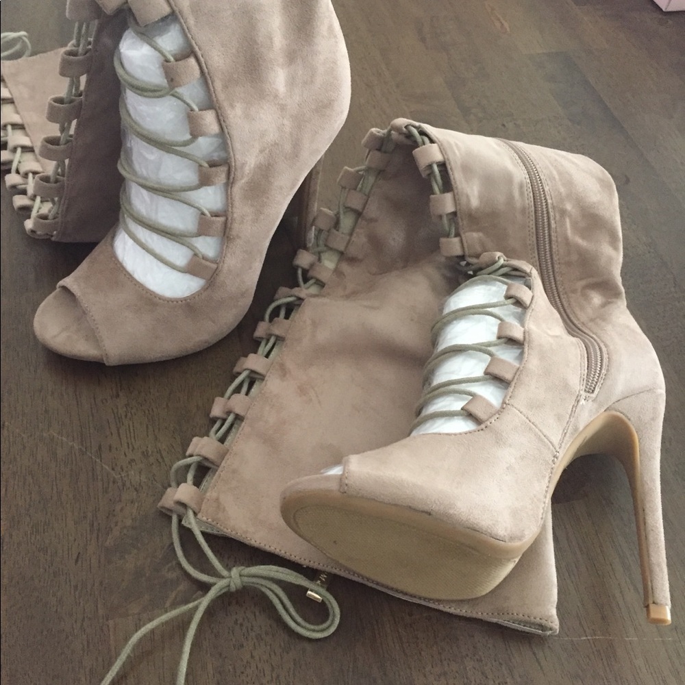 Thigh up lace up stilettos